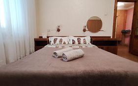 2-х комнатная квартира, Стуса 3